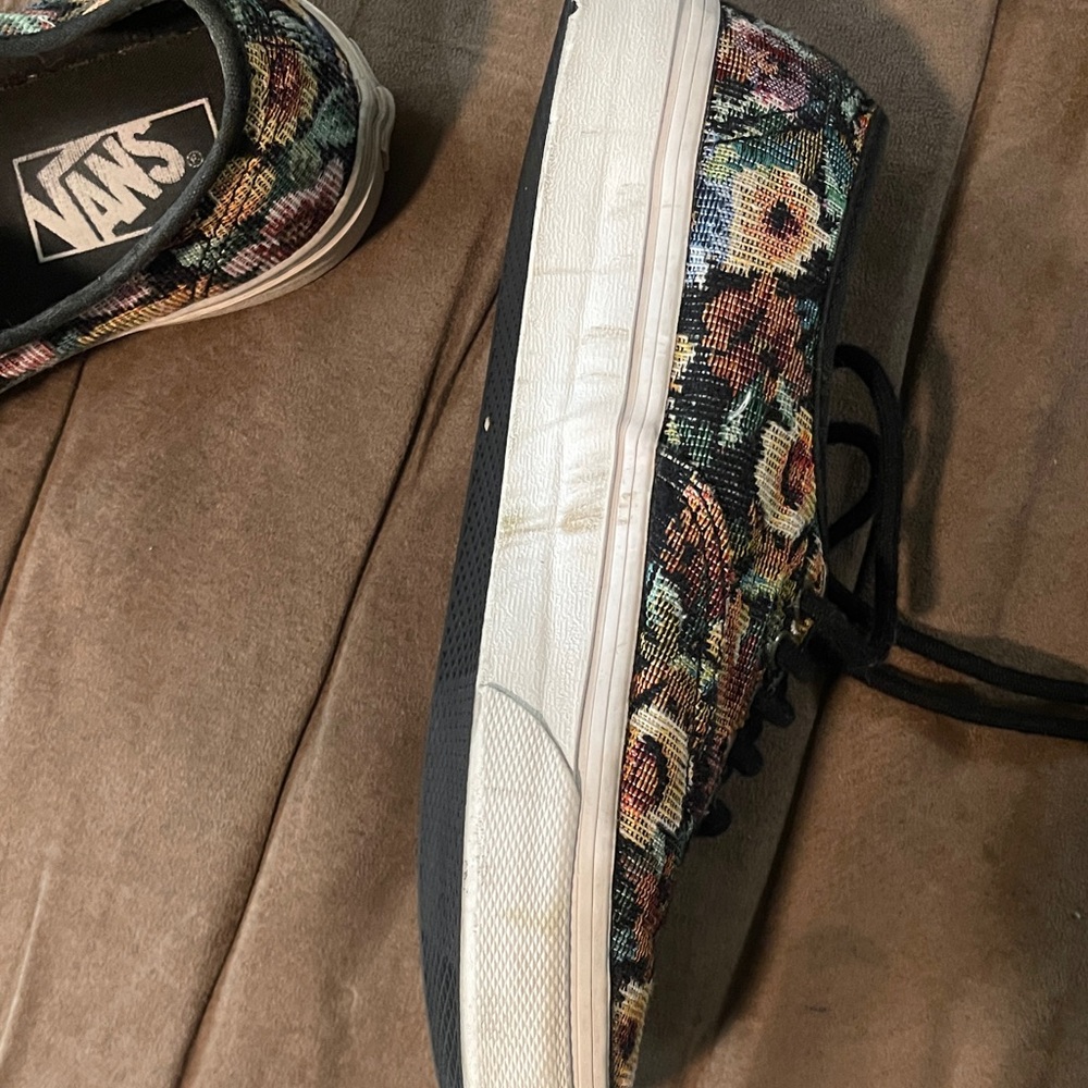 Vans Women's Multicolor Floral Sneakers - Picture 4 of 6